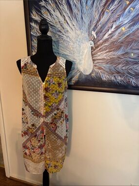 Olive Hill Floral Button Up Long Tank M